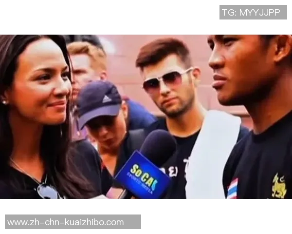 嘴炮与播求的巅峰对决谁将成为拳坛新王者的传奇之战